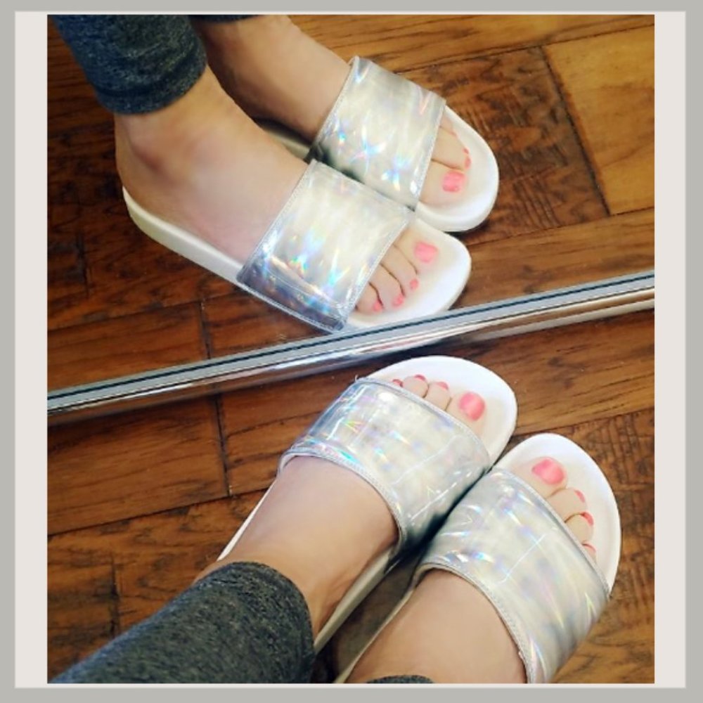 Nwot..Air Underground Iridescent Slides Size 8